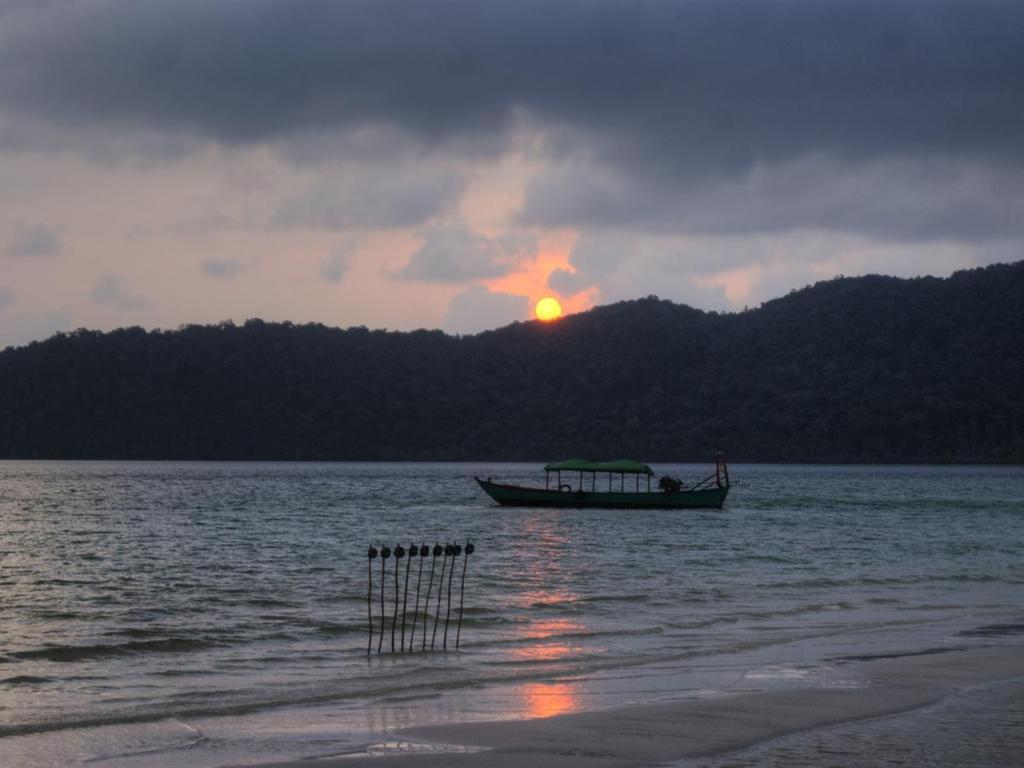Green Blue Beach Hostel Koh Rong Sanloem Buitenkant foto